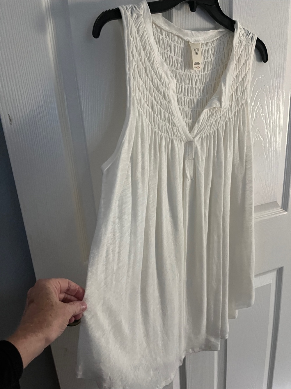 We The Free Off White Smocked Yoke Sleeveless Camisole - Picture 3 of 4